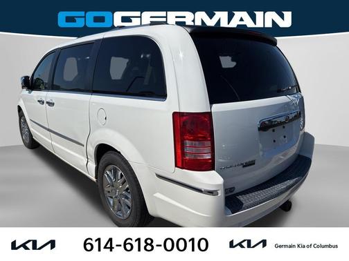Stone White Clearcoat 2008 Chrysler Town & Country Limited