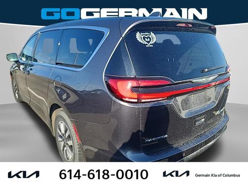 2022 Chrysler Pacifica Hybrid Touring L