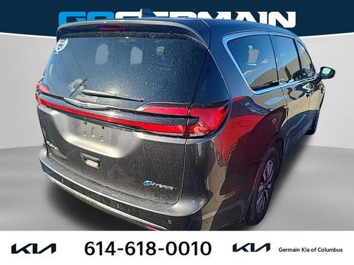 2022 Chrysler Pacifica Hybrid Touring L
