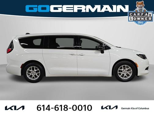 2025 Chrysler Voyager LX