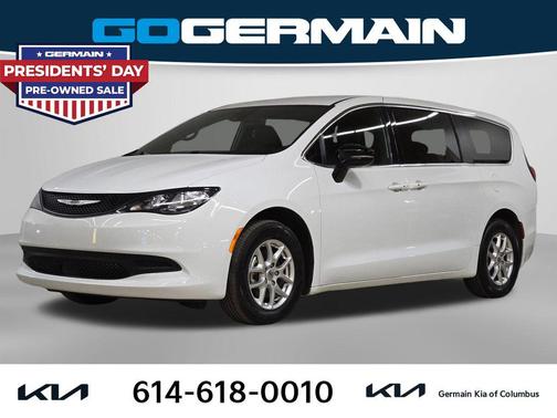 2025 Chrysler Voyager LX