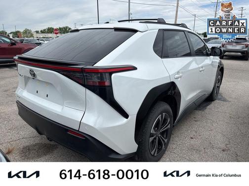 Wind Chill Pearl 2024 Toyota bZ4X XLE