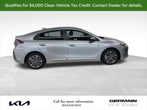 2022 Hyundai IONIQ Plug-In Hybrid SE