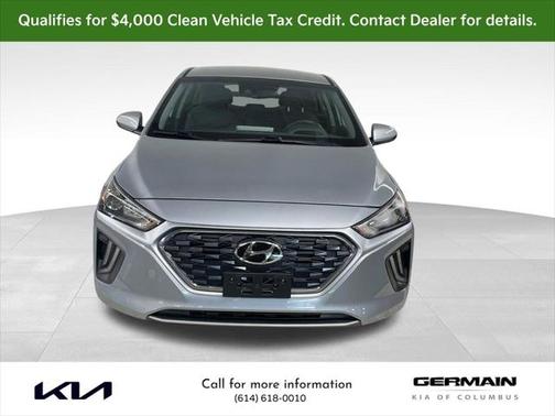 2022 Hyundai IONIQ Plug-In Hybrid SE