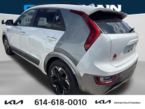 Snow White Pearl 2023 Kia Niro EV Wave