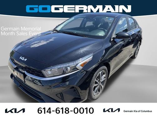Aurora Black 2022 Kia Forte LXS