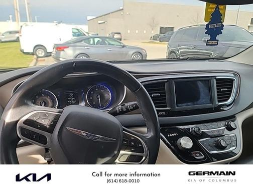 2018 Chrysler Pacifica Touring-L