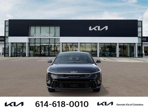 Aurora Black Pearl 2025 Kia K4 GT-Line