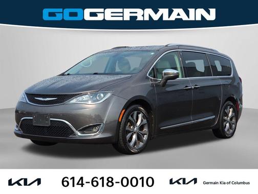 Granite Crystal Metallic Clearcoat 2017 Chrysler Pacifica Limited