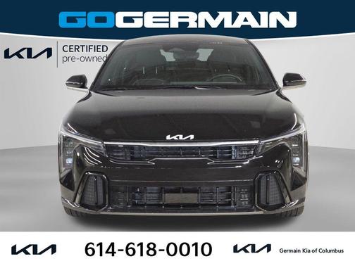 Aurora Black Pearl 2025 Kia K4 GT-Line