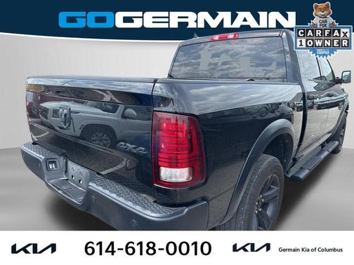 Diamond Black Crystal Pearlcoat 2022 RAM 1500 Classic Warlock Crew Cab 4x4 5'7' Box