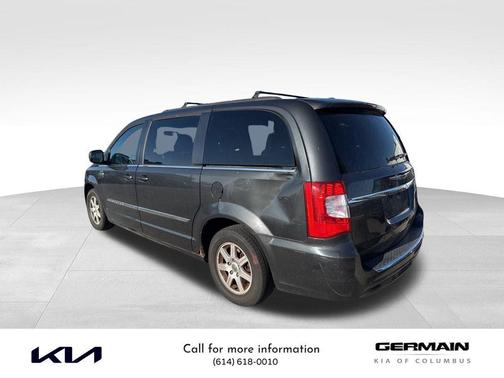 2012 Chrysler Town & Country Touring
