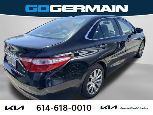 Midnight Black Metallic 2017 Toyota Camry XLE