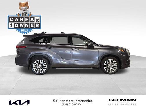 2022 Toyota Highlander Hybrid Platinum