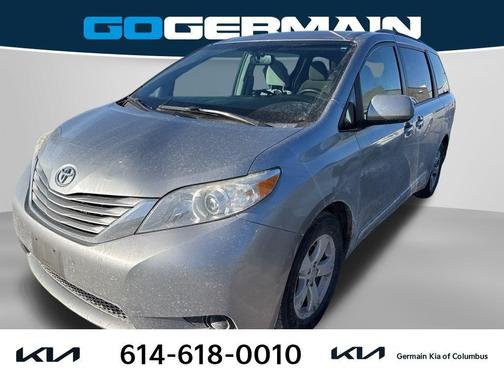 2017 Toyota Sienna LE