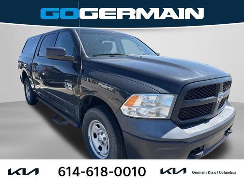 Brilliant Black Crystal Pearlcoat 2016 RAM 1500 Tradesman