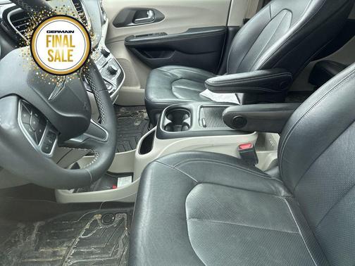 2022 Chrysler Pacifica Touring L