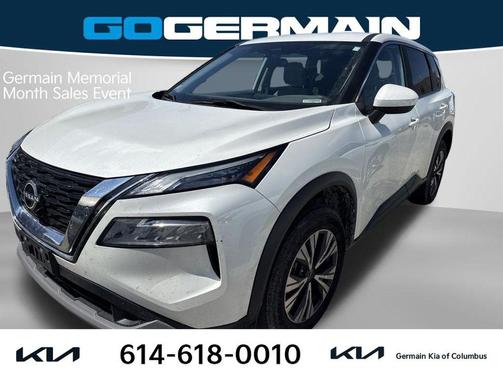 Pearl White Tricoat 2023 Nissan Rogue SV