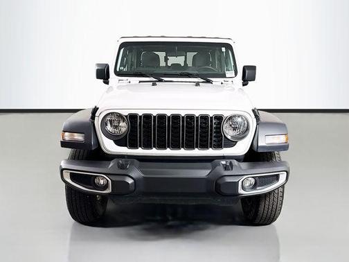 2024 Jeep Gladiator Sport