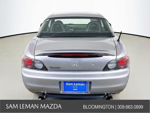 2003 Honda S2000 Base (M6)