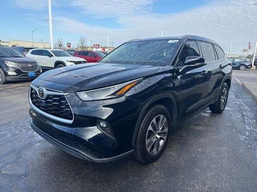 2024 Toyota Highlander XLE