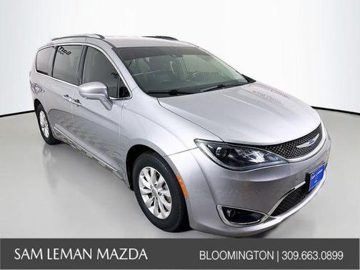 2018 Chrysler Pacifica Touring-L