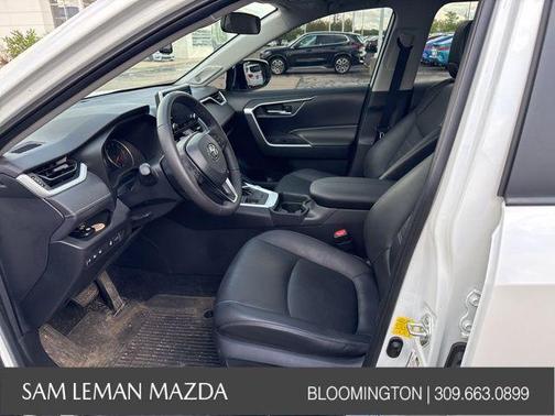 2021 Toyota RAV4 XLE Premium