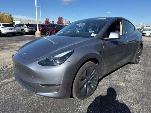 2025 Tesla Model Y Long Range