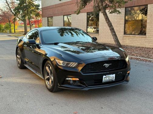 2016 Ford Mustang V6