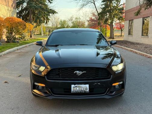 2016 Ford Mustang V6