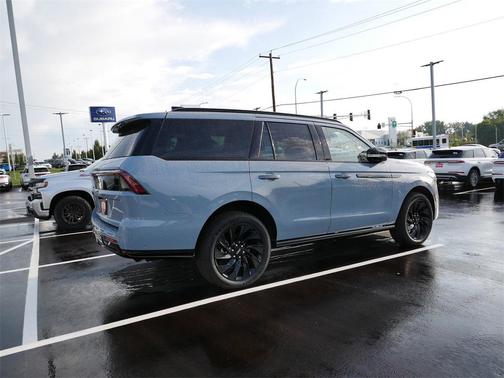 2025 Lincoln Navigator Reserve