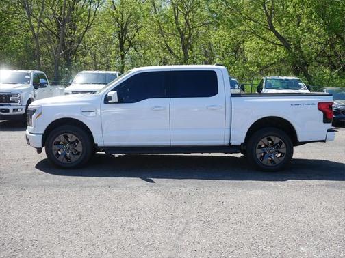 2023 Ford F-150 Lightning LARIAT