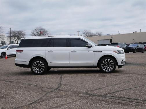 2023 Lincoln Navigator Reserve