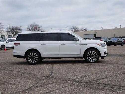 2023 Lincoln Navigator Reserve