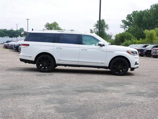 2024 Lincoln Navigator Reserve