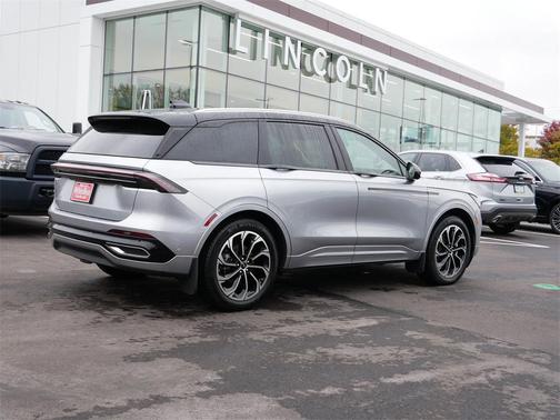 2024 Lincoln Nautilus Reserve