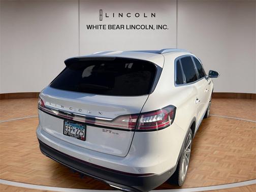 2020 Lincoln Nautilus Reserve