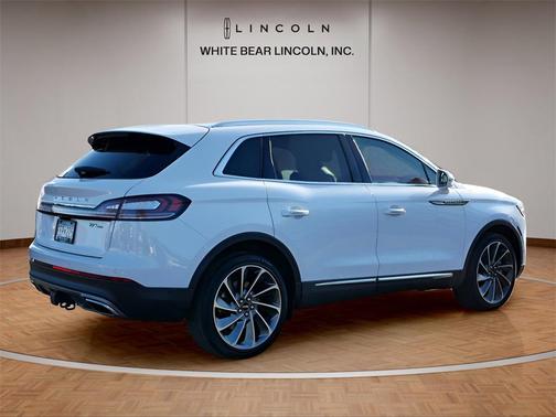 2020 Lincoln Nautilus Reserve