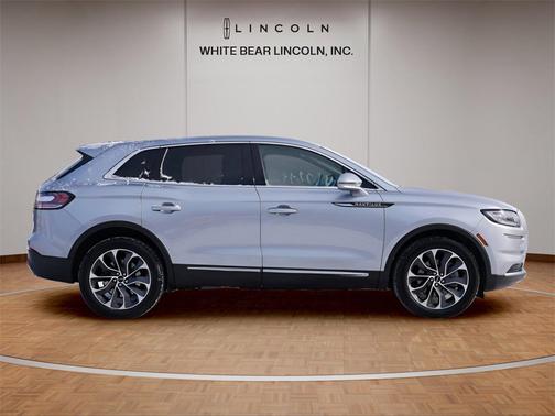 2021 Lincoln Nautilus Reserve