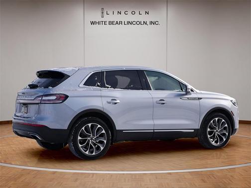 2021 Lincoln Nautilus Reserve