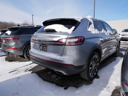 2021 Lincoln Nautilus Reserve