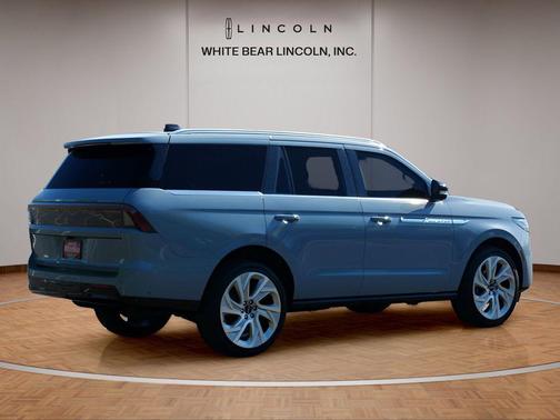 Gray Mist 2025 Lincoln Navigator Reserve