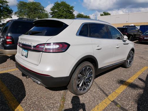2022 Lincoln Nautilus Reserve