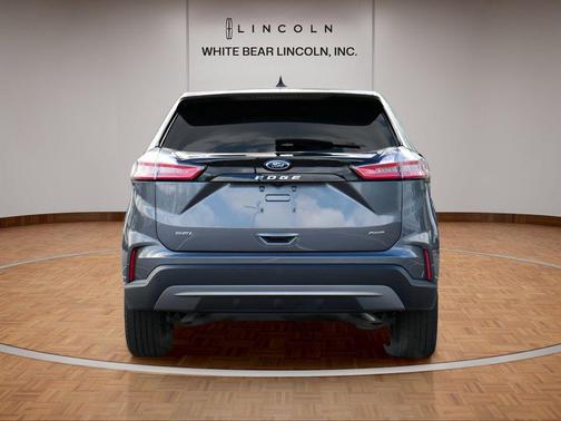 Carbonized Gray Metallic 2024 Ford Edge SEL