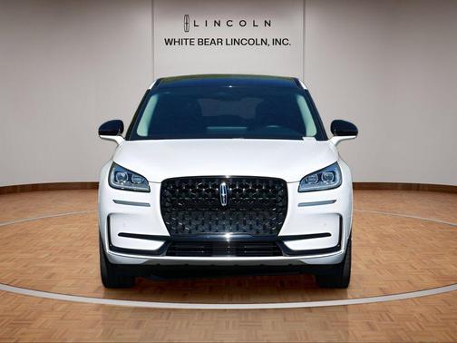 Pristine White Metallic Tri-Coat 2023 Lincoln Corsair Reserve