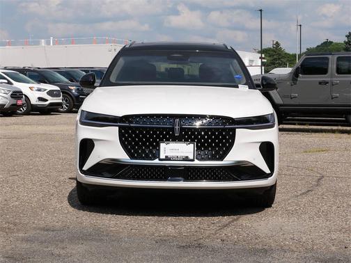 2024 Lincoln Nautilus Black Label