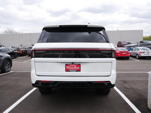 White Metallic 2025 Lincoln Navigator Black Label