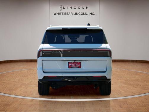 White Metallic 2025 Lincoln Navigator Black Label