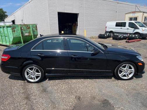 2013 Mercedes-Benz E-Class 4MATIC