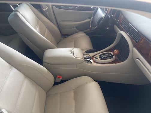 Carnival Red Mica 1999 Jaguar XJ Base